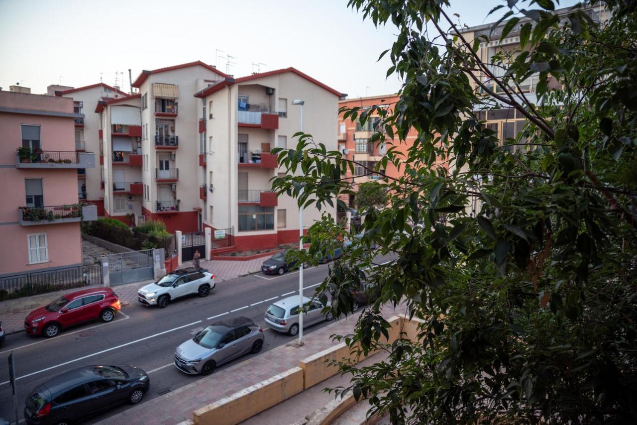 Carramba! Che Room Cagliari Exteriör bild
